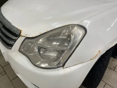 Nissan Almera 