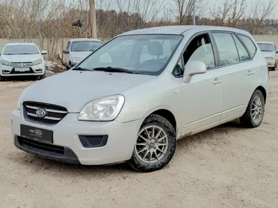 Kia Carens
