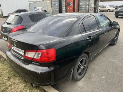 Mitsubishi Galant