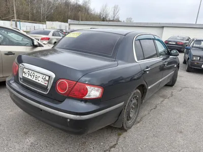 Kia Opirus