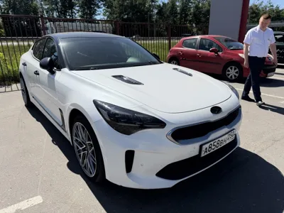 Kia STINGER