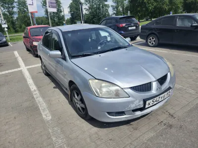 Mitsubishi LANCER 
