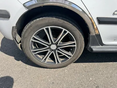 Geely MK_CROSS
