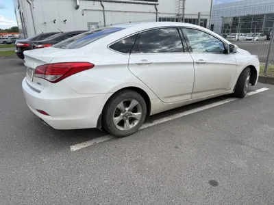 Hyundai I40