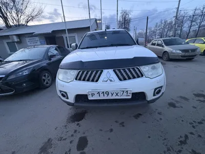  MITSUBISHI PAJERO SPORT 