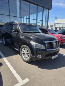 Infiniti QX56