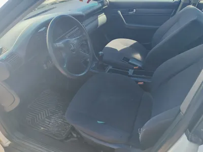 Audi 100