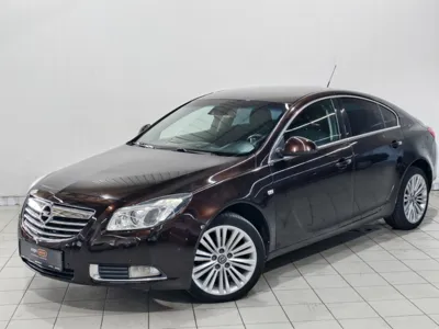 OPEL INSIGNIA
