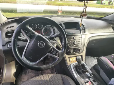 OPEL INSIGNIA