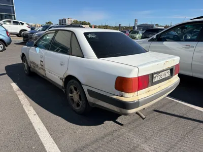 Audi 100